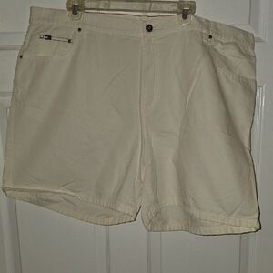 Tommy Hilfiger Men's White Flat-Front Shorts